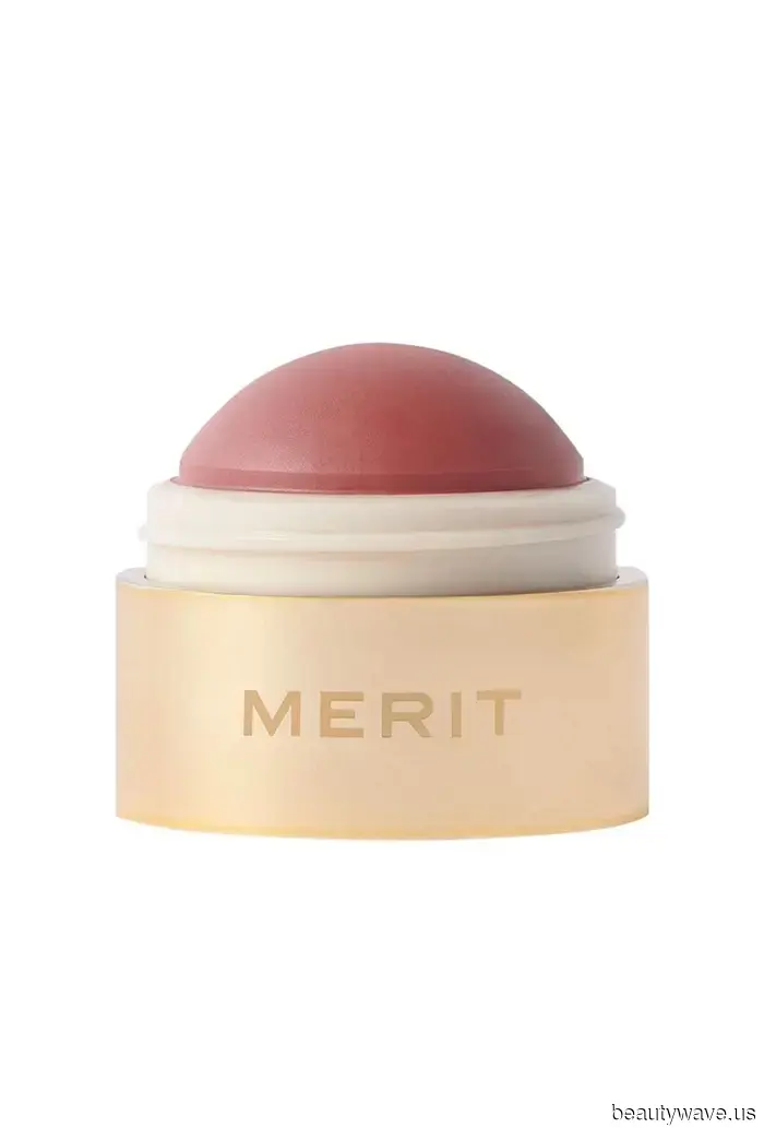 Laufey ist unser ultimativer Coquette-Beauty-Ikone&mdash;7 "Vintage Romance"-Looks, die es wert sind, nachgemacht zu werden