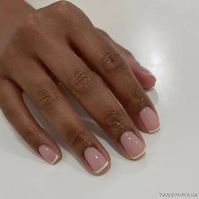 Модные люди сейчас носят французский маникюр&mdash;11 стильных дизайнов, которые мы возьмем в салон