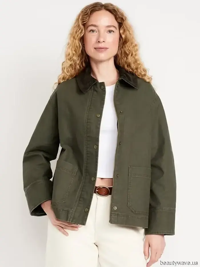 Sono un Editor di Moda e raccomando questi articoli di moda Old Navy sotto i 50 dollari a chiunque voglia ascoltare.