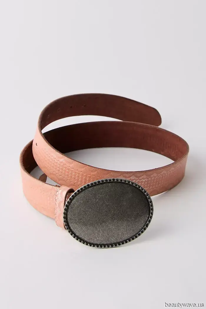 Plötzlich heben Modeleute in London, NYC und Paris ihre Outfits mit diesem begehrten Accessoire hervor.