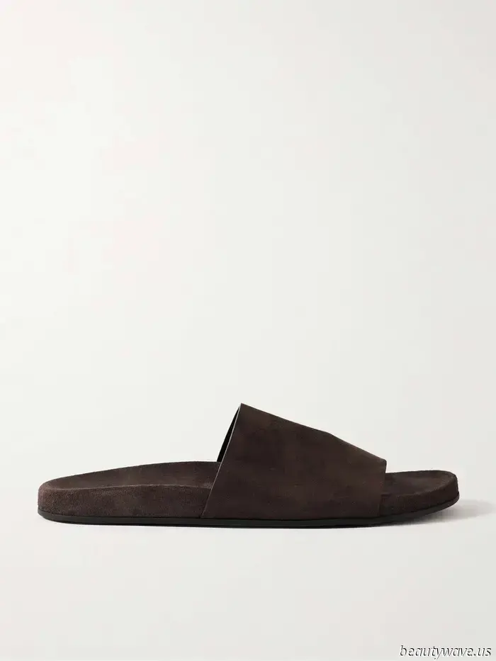 Fact: Opting for this sandal color makes white jeans appear stylish rather than inexpensive.