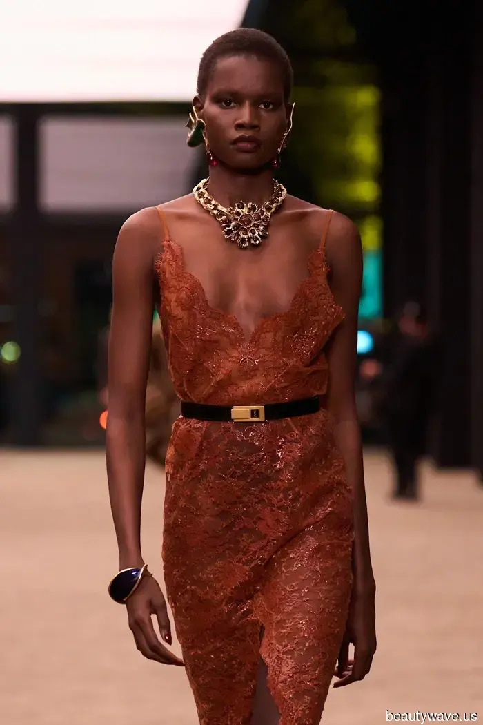 Quiet luxury is out—here are three jewelry trends that everyone with great style will embrace this fall.
