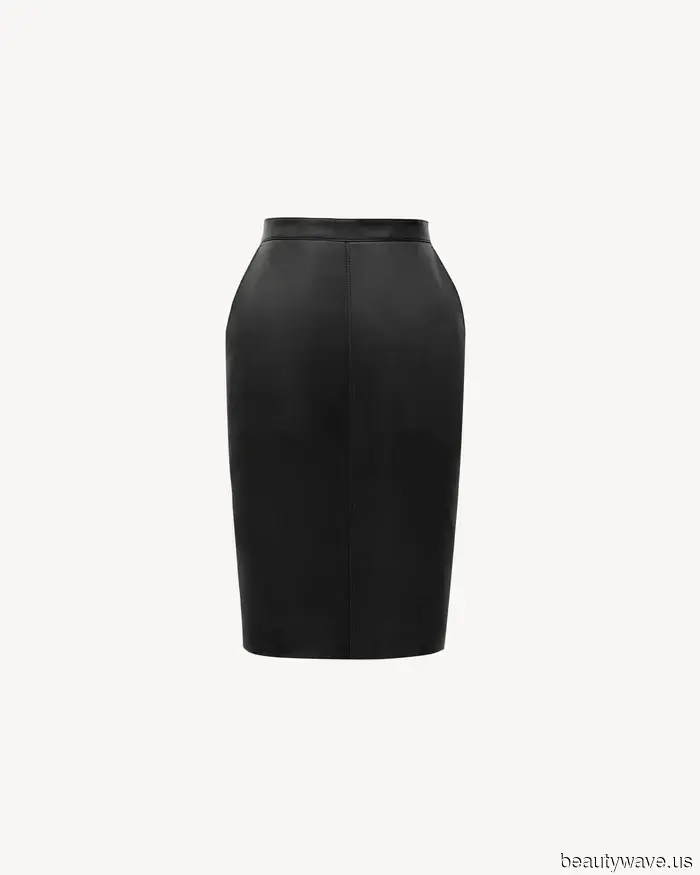 FYI: Esta es la forma más chic de llevar una falda en 2026