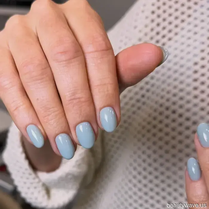 The Most Fashionable Individuals Are Donning These 11 Nail Colors Recommended by Experts This September