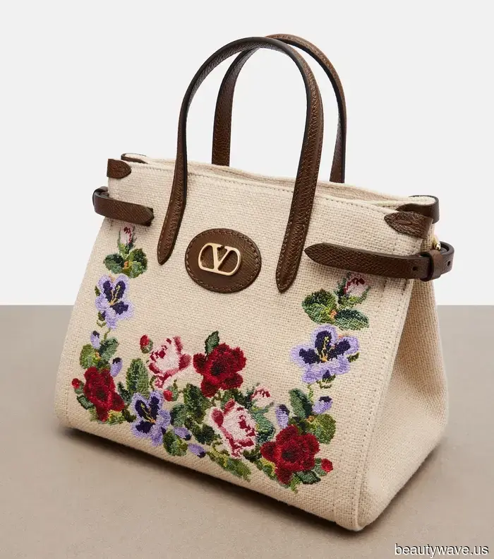 Diese 5 lustigen Handtaschen-Trends werden das Geheimnis hinter jedem großartigen Outfit in diesem Herbst sein.