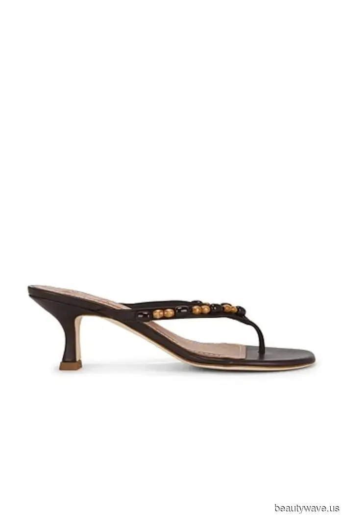 Entschuldigung, aber diese 5 Sandalen-Trends sind offiziell für 2026 out.