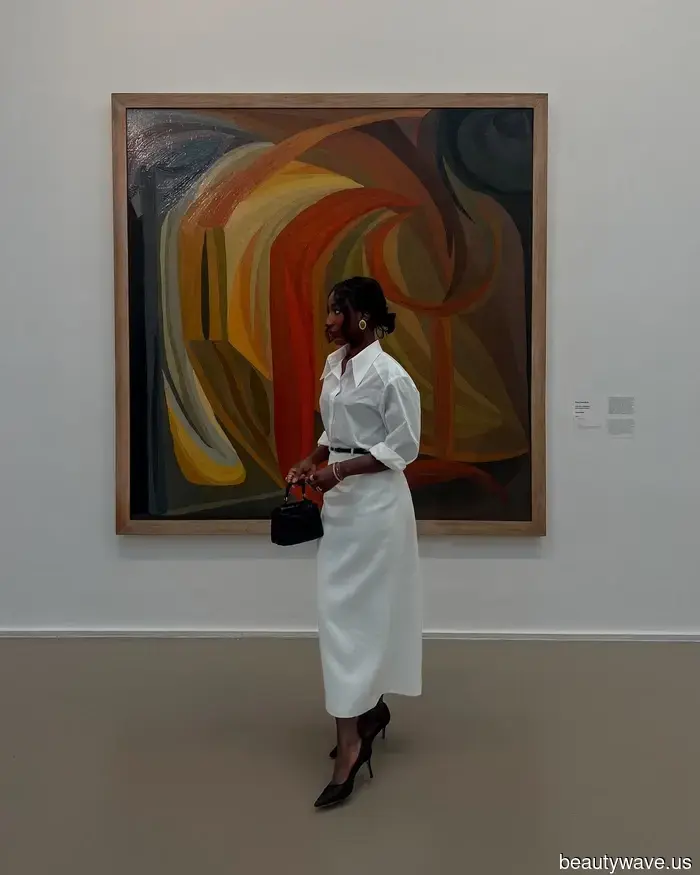 Achieving a Parisian look in Paris is only possible if you have these 12 essential fall wardrobe items.