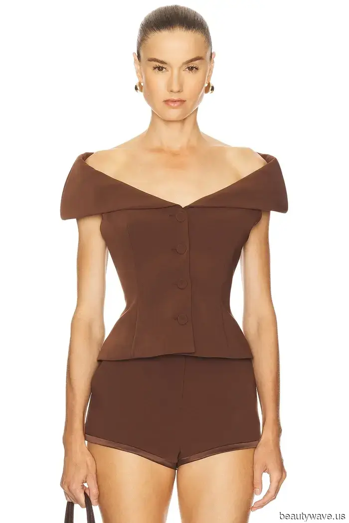 This Basic Piece Is Already Shaping the Cool-Girl Aesthetic for Spring