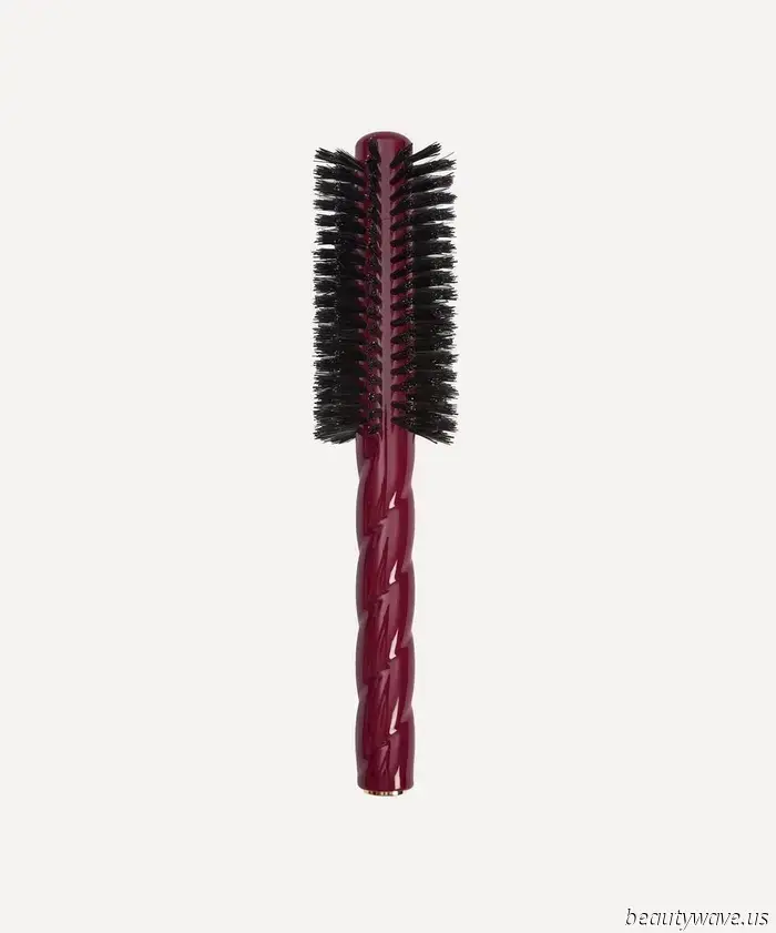 Apologies Labubu, this French hairbrush is the most stylish handbag accessory favored by fashionistas.