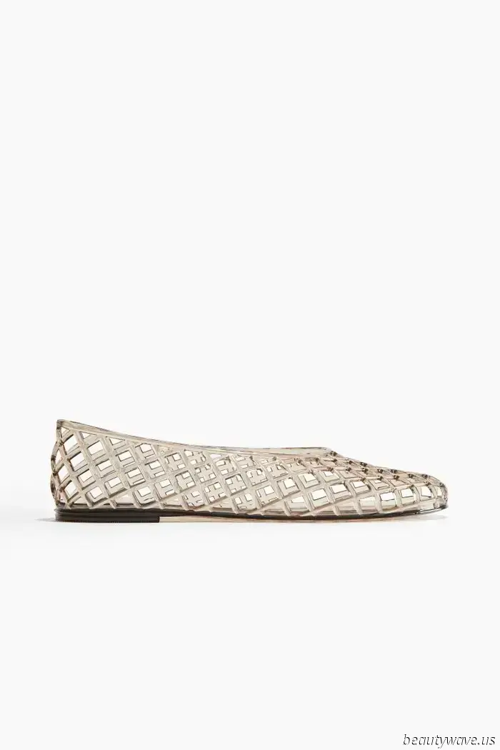 The Flat Shoe Styles That Will Prevail in 2025