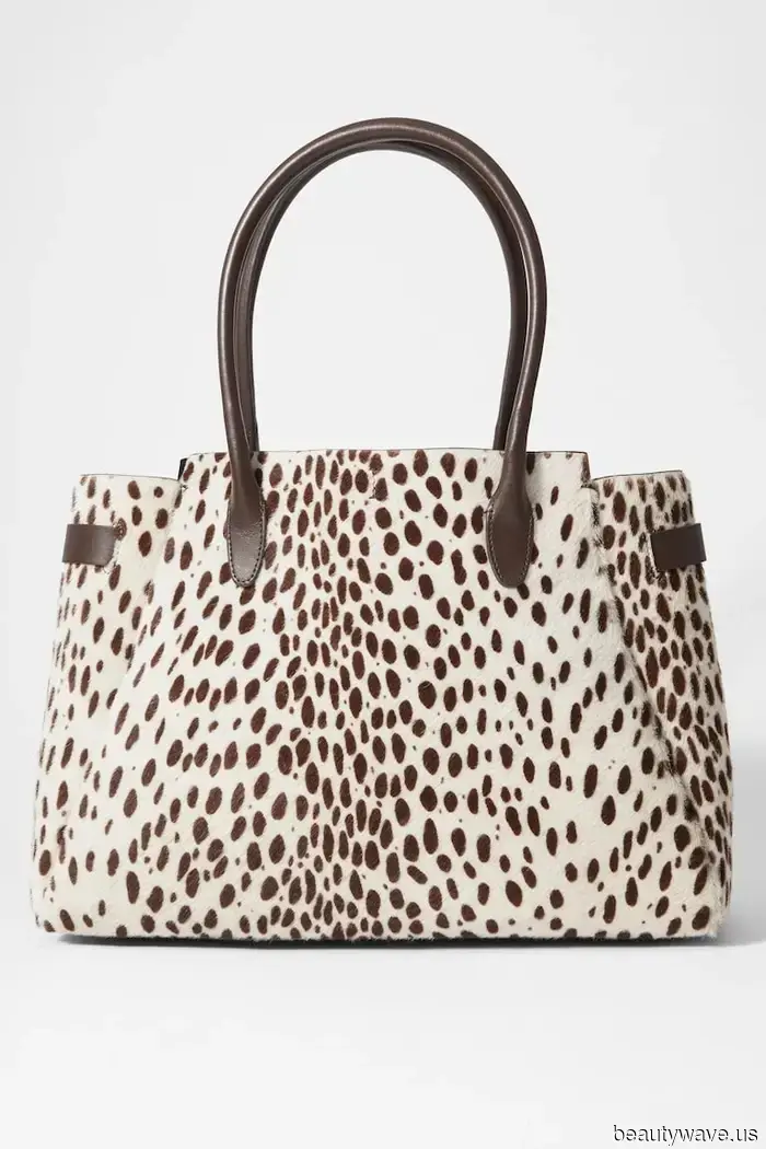 I never believed that animal print could appear classy and elegant, but these seven outfits have changed my mind.