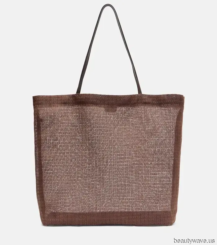27 básicos, productos de belleza y accesorios que me acompañarán en cada viaje de verano.