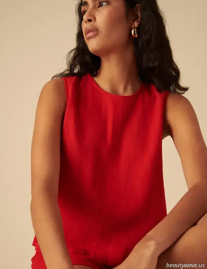 7 Timeless, Anti-Trend Tops That Those With Good Taste Are Combining With Trousers, Skirts, and Jeans This Summer