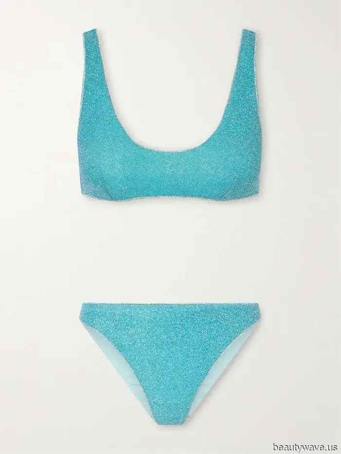 Improvvisamente, tutte le persone più alla moda indossano questi 2 colori specifici per costumi da bagno.