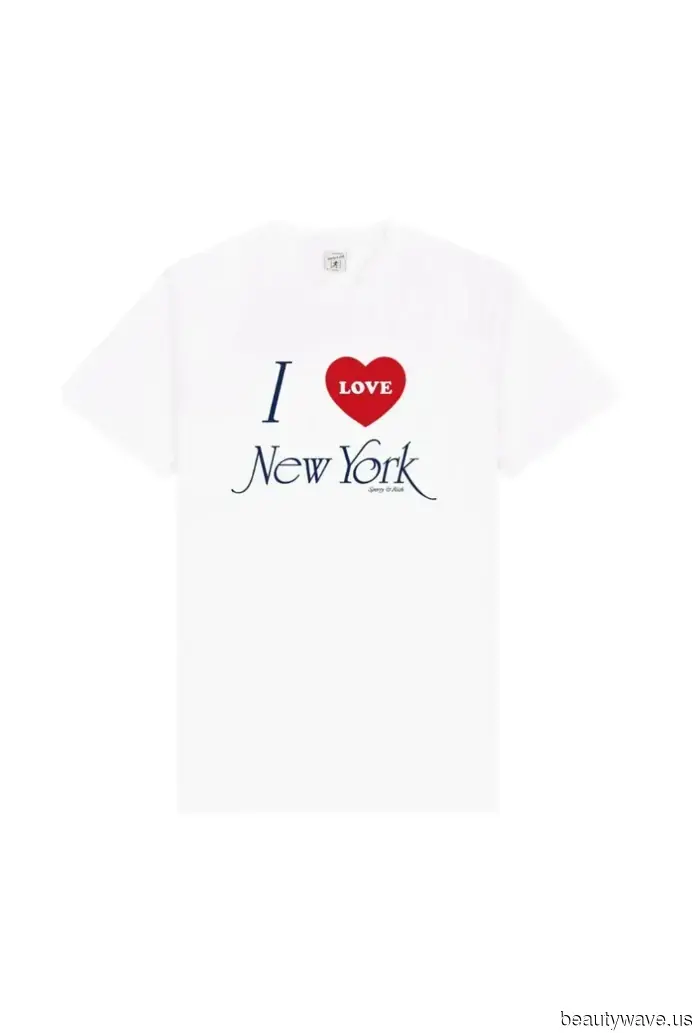 It Girls Concur: This Classic T-shirt Is the Trendy Alternative to the Everlasting Blouse