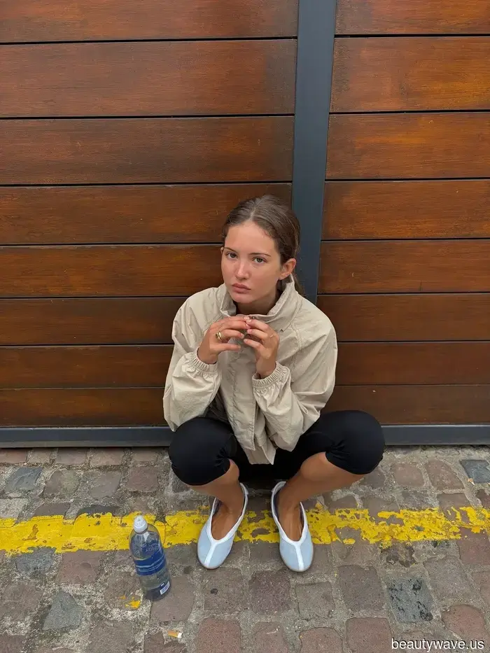 It's a fact: Fashion enthusiasts are trading in their loafers and ballet flats for this controversial sneaker trend.