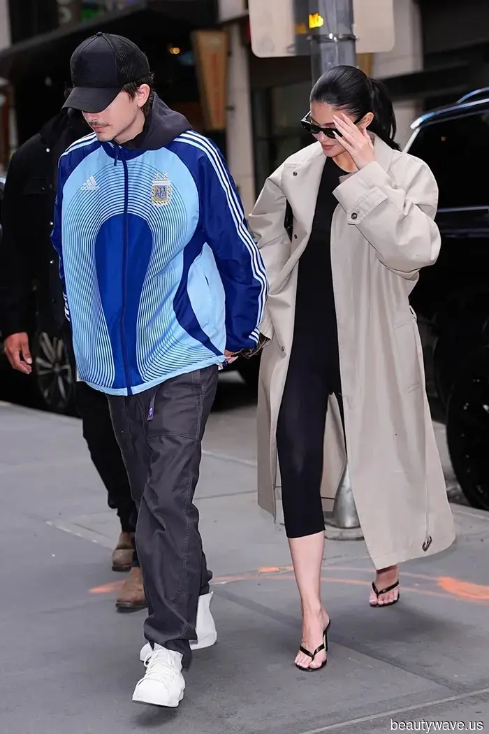 Kylie Received the Message That This Is the Must-Have Capri-Pant Look for 2026