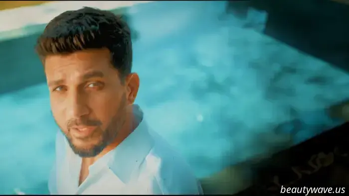 Oriental performer Telman has blown up the Internet with a new video "Qara gözler"