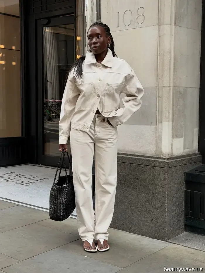Fashionable individuals understand that a monochrome outfit is the simplest method to appear stylish and feel great.