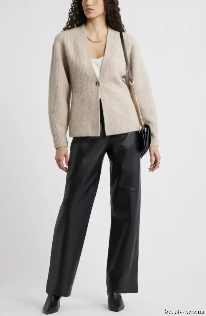 Моя стильная мама обожает секретную распродажу Nordstrom, и новая действительно классная&mdash;она не пожалеет о этих шикарных вещах.