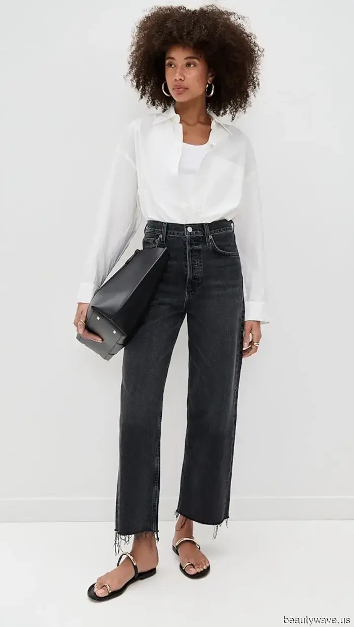 In NYC, every fashionable woman is currently pairing this flat-shoe trend with jeans.