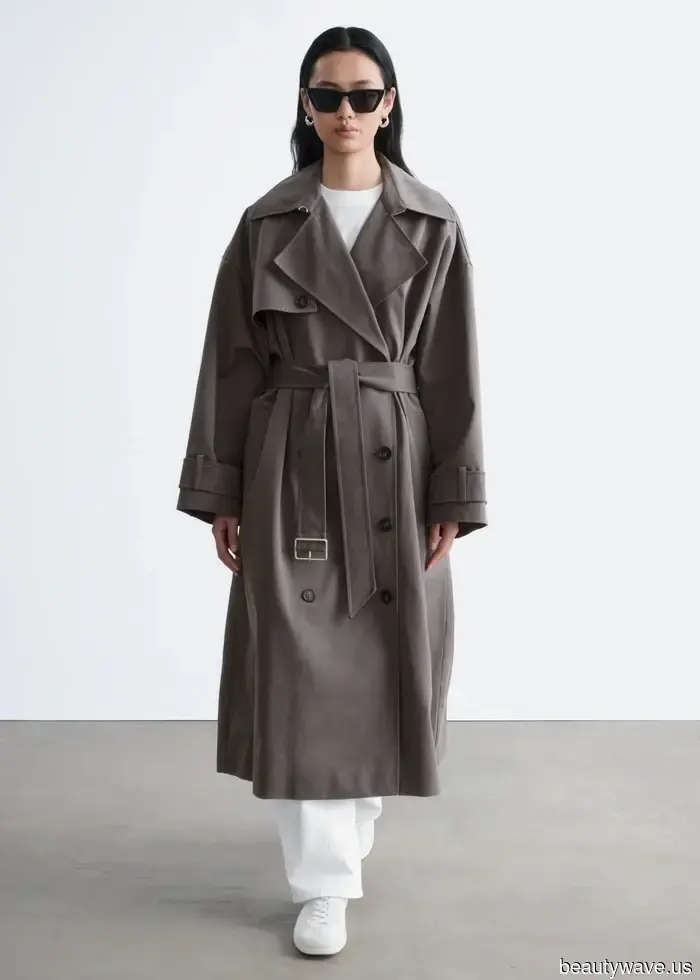 Ho fatto la ricerca: ogni It Girl francese inizia la sua capsule di primavera con questi 8 capisaldi.