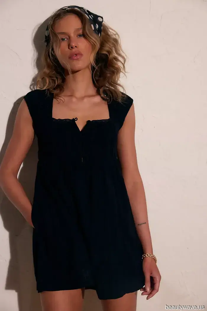 No, not cotton dresses—French women are repeatedly wearing these stylish linen trends this spring.