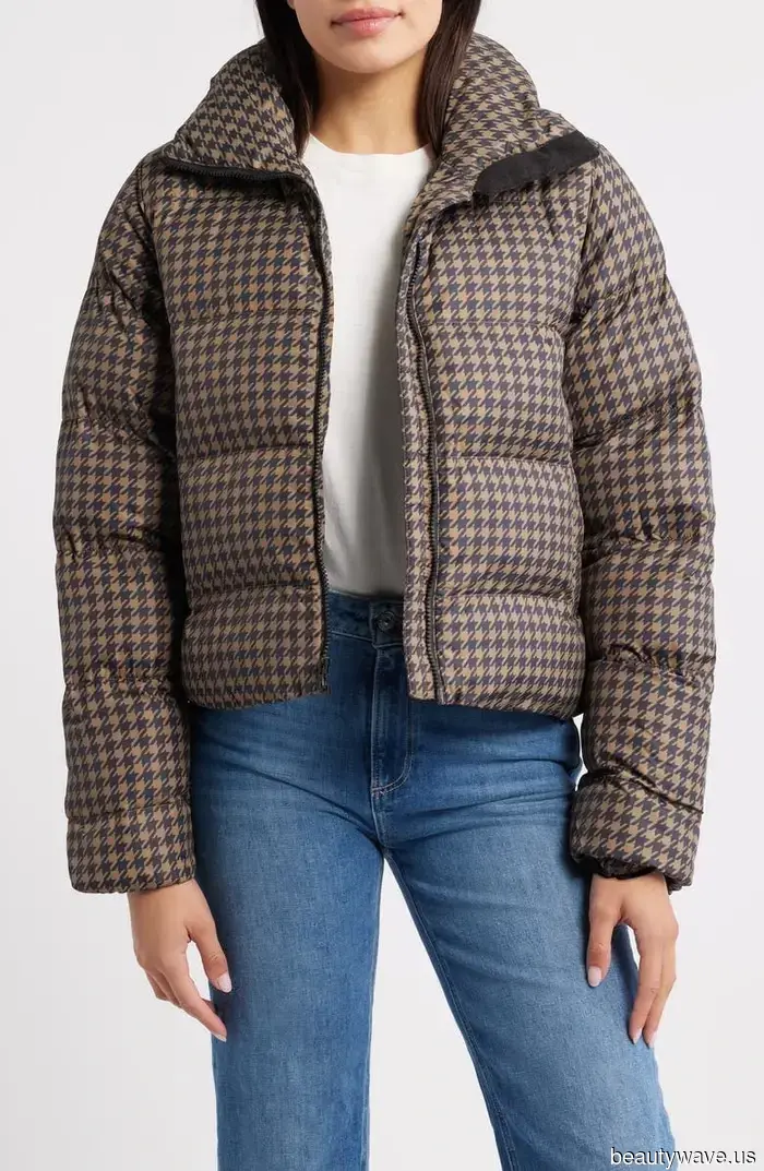 Cuando uses un abrigo de plumas este invierno, úsalo así, así y así.