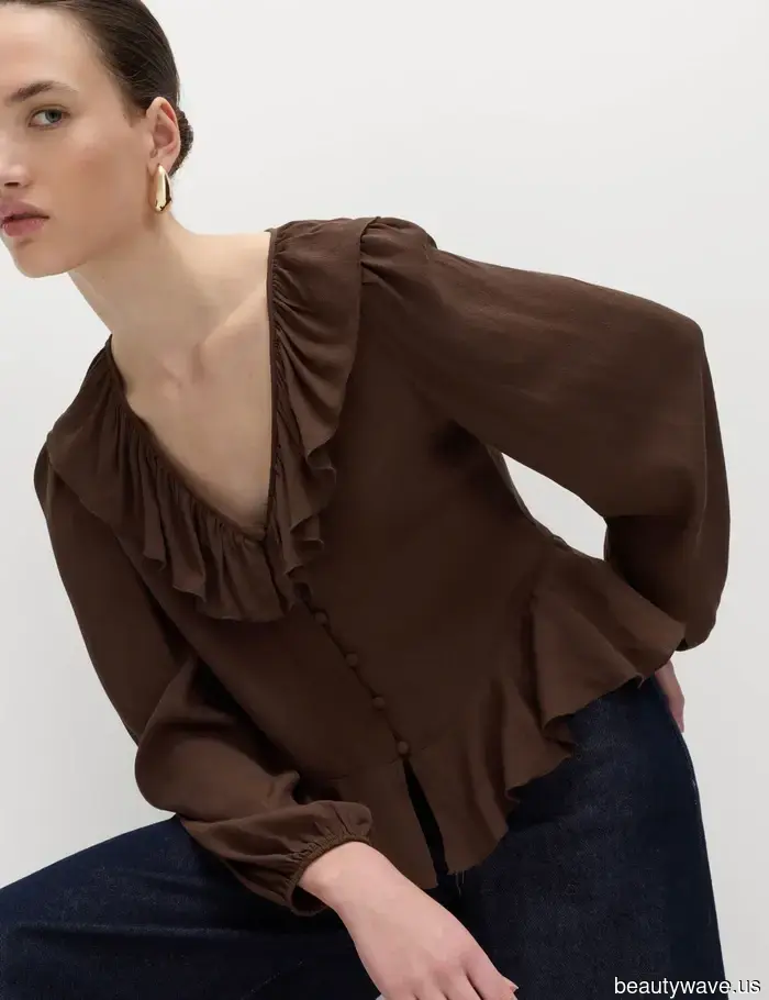 M&S Has Declared: These 13 Blouses Will Enhance the Elegance of Jeans, Skirts, and Linen Trousers This Spring