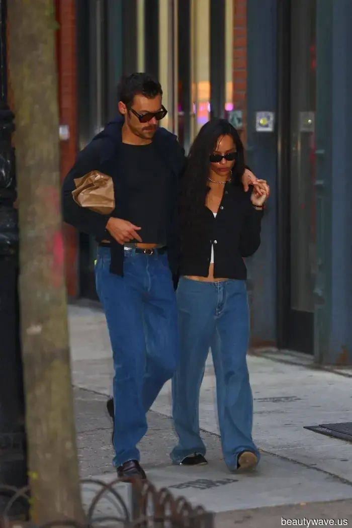 Not Barrel Jeans—These Are the Denim Trends Taking Over from Last Fall's Most Popular Styles.