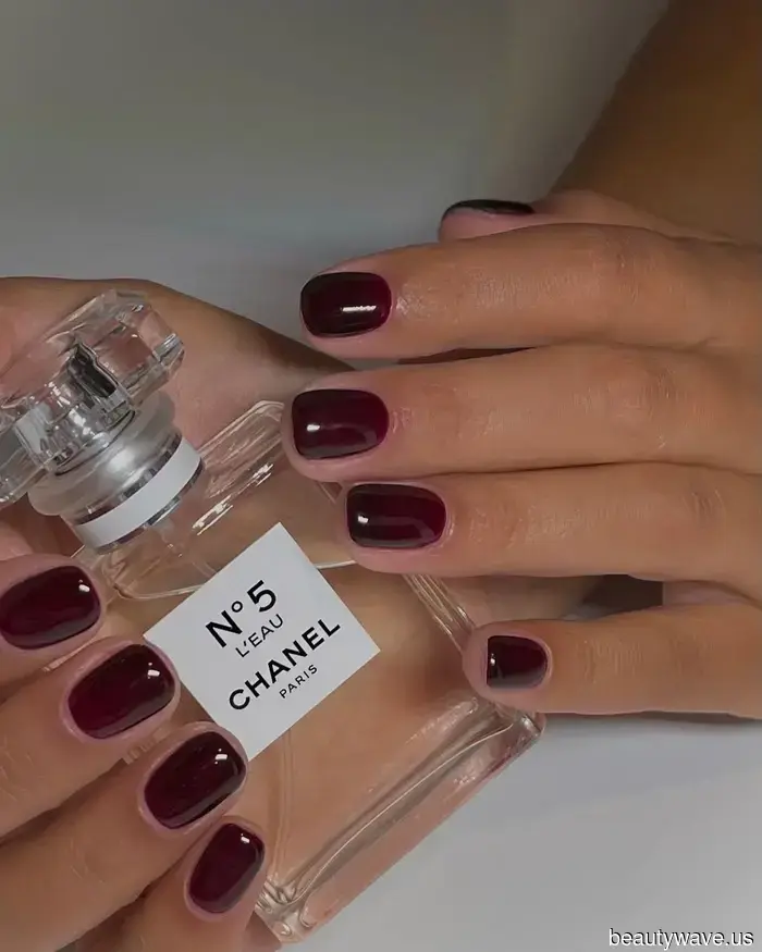 Not Burgundy, Not Brown—This Is the Nail Color That Beauty Editors Are Really Wearing This Season