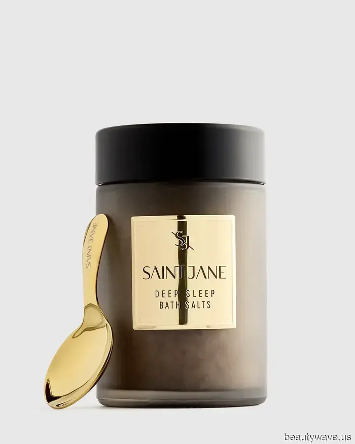 My Beauty Routine Thrives in the Fall—These 5 Brands Are Essential