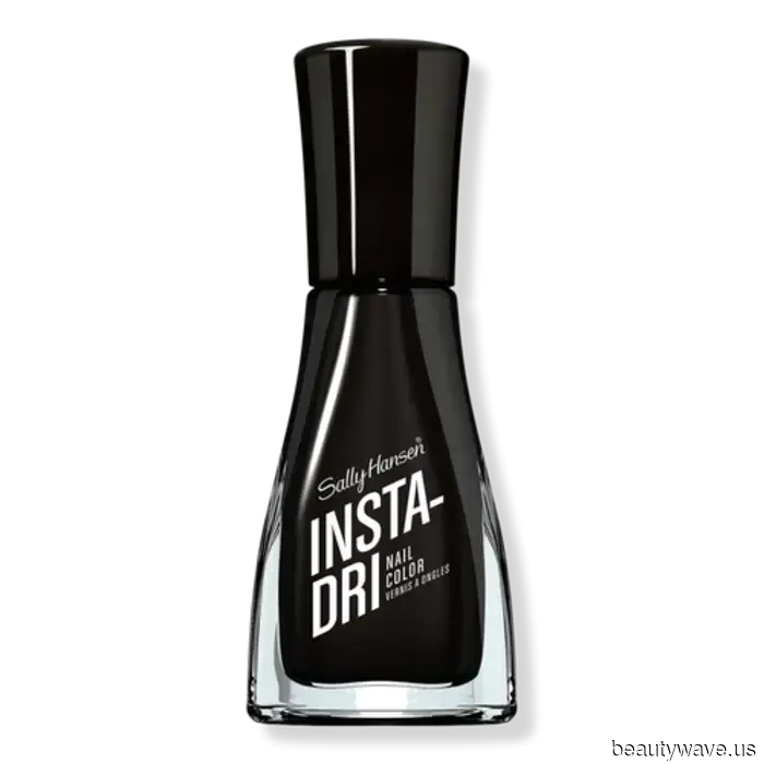 Se indossi uno di questi 18 design di unghie preppy, presumerò che trascorri l'estate a Nantucket.