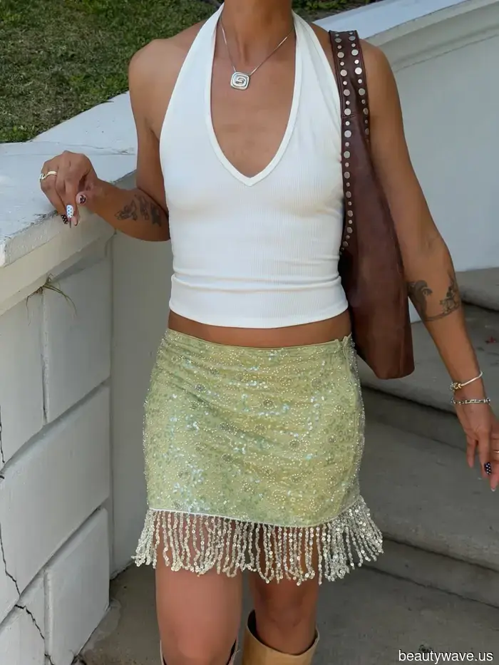 Not Jean Shorts, Not Linen Pants—The Non-Basic Trend Every Trendy Girl Will Sport This Summer