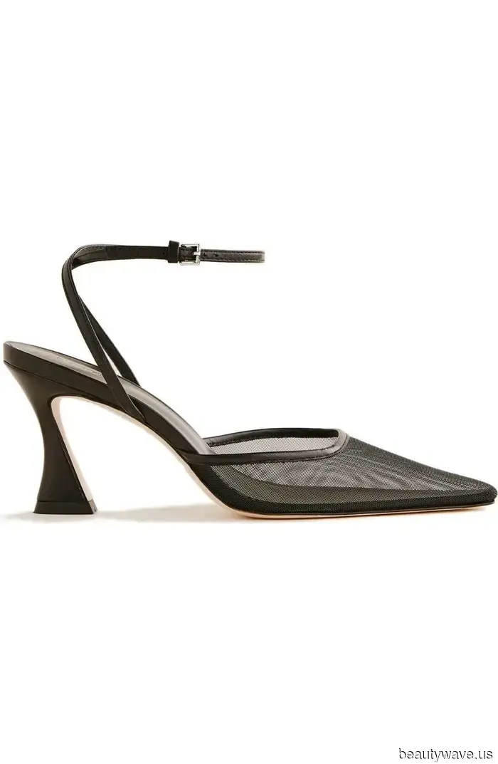 Il modo più semplice per rendere una maxi gonna più cool per l'autunno 2025 è con la tendenza delle scarpe che Dua Lipa ha appena indossato.