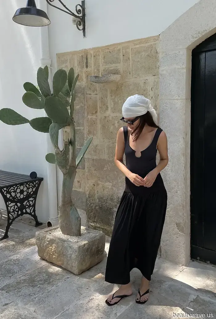 Subtle Luxury to the Left: This Summer Aesthetic Is Being Worn by Every Stylish Individual Instead.