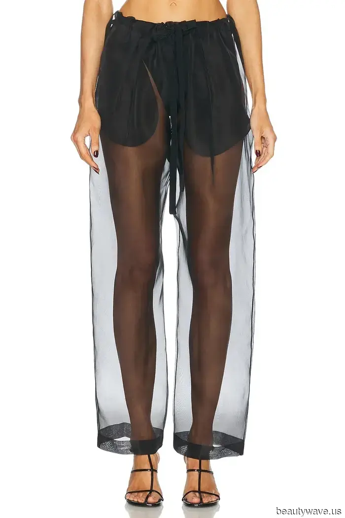 Jennifer Lawrence has confirmed that this is how to style a simple sweater for Fall 2025.