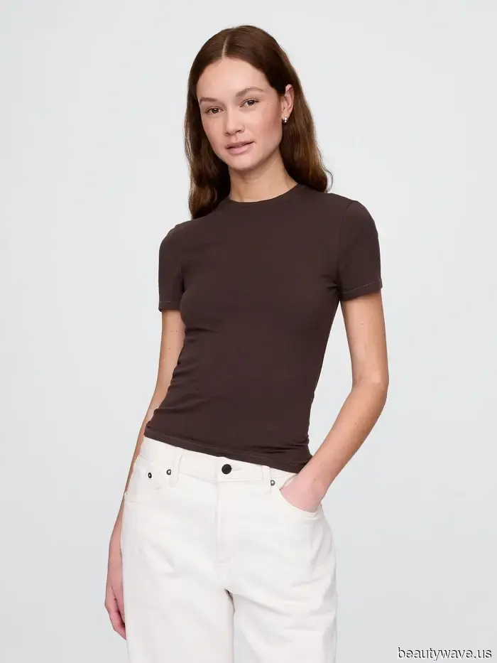 Если бы молодая я знала, что можно покупать самые стильные бренды из торговых центров онлайн, она была бы впечатлённой&mdash;30 выдающихся товаров от Gap,…