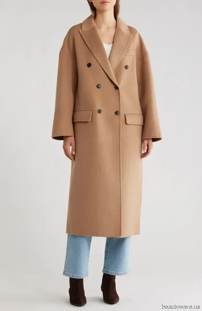 Nicht Sneakers, nicht Sandalen&mdash;Lauren Conrad weiß, dass Cropped Jeans am besten zu diesem flachen Schuhtrend passen.