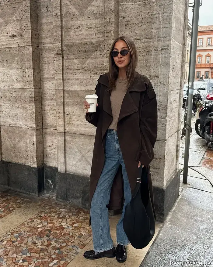 More Stylish Than a Trench, This Coat Trend Is Subtly Gaining Popularity for Fall