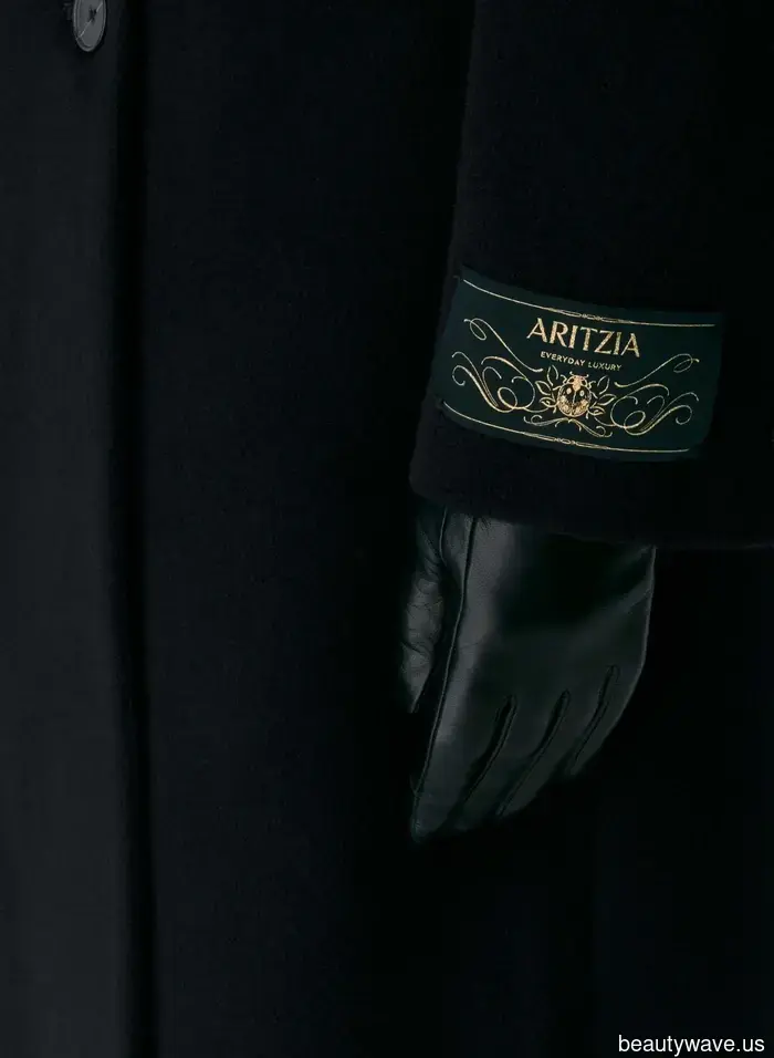 Aritzia is my go-to for essential wardrobe pieces—here’s everything I have in my cart from their Black Friday sale.