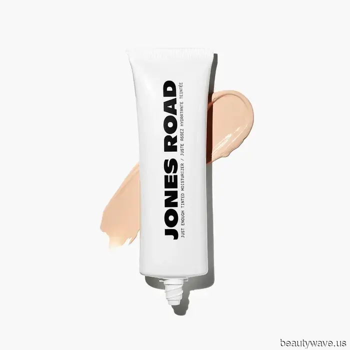 We have high expectations when it comes to mascara, so we tried out the one that asserts it can compete with an at-home lash lift.