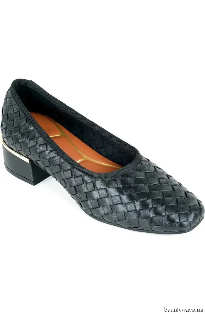 No Leggings, No Jeans&mdash;Este es el estilo de pantalón cómodo pero elegante que la gente de moda está usando ahora mismo.