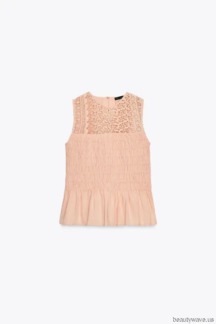 People are avoiding basic white tank tops in favor of a trend that enhances outfits significantly.