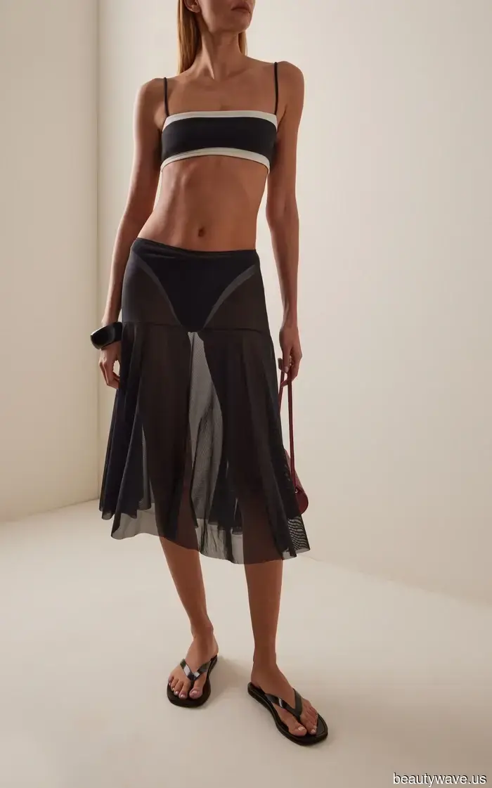 Set, Separatori, Sarong e Altro: Questi Trova Costumi da Spiaggia Sembrano Proprio del 2026