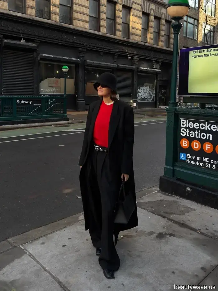 Not Baseball Caps—Kendall Jenner, Elsa Hosk, and The Row Adore This Spring Hat Trend