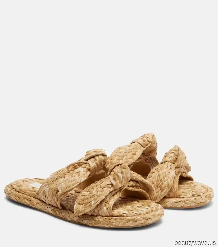 I'm Fed Up with Dull Feet—These 6 Stylish Sandal Trends Will Be Your Top Choice This Summer.