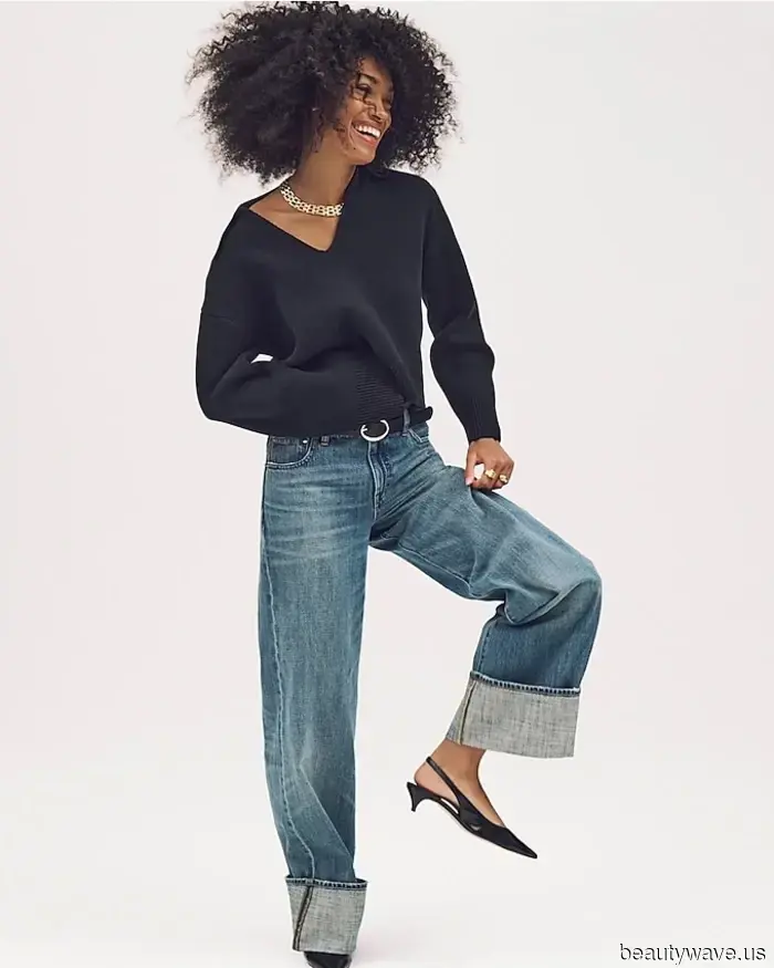 I Named the Cuffed-Jeans Trend—7 Shoes That Fashion Enthusiasts Are Pairing with the Stylish Denim Look