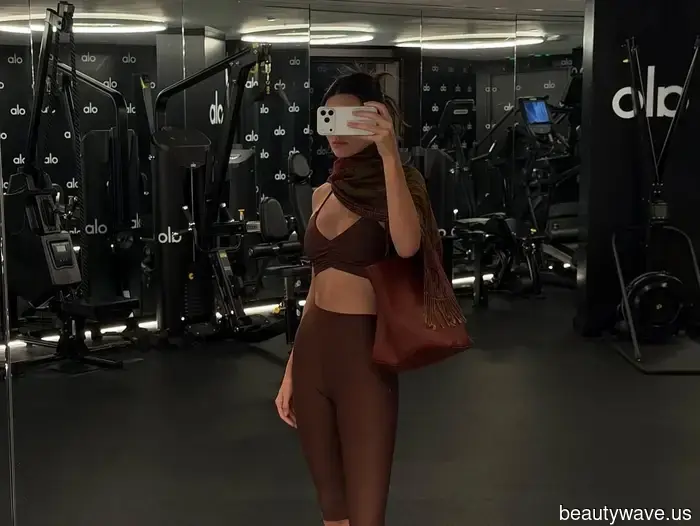 Kendall Jenner ha appena indossato la prossima borsa da It-Girl che le persone appassionate di moda in movimento acquisteranno nel 2026.