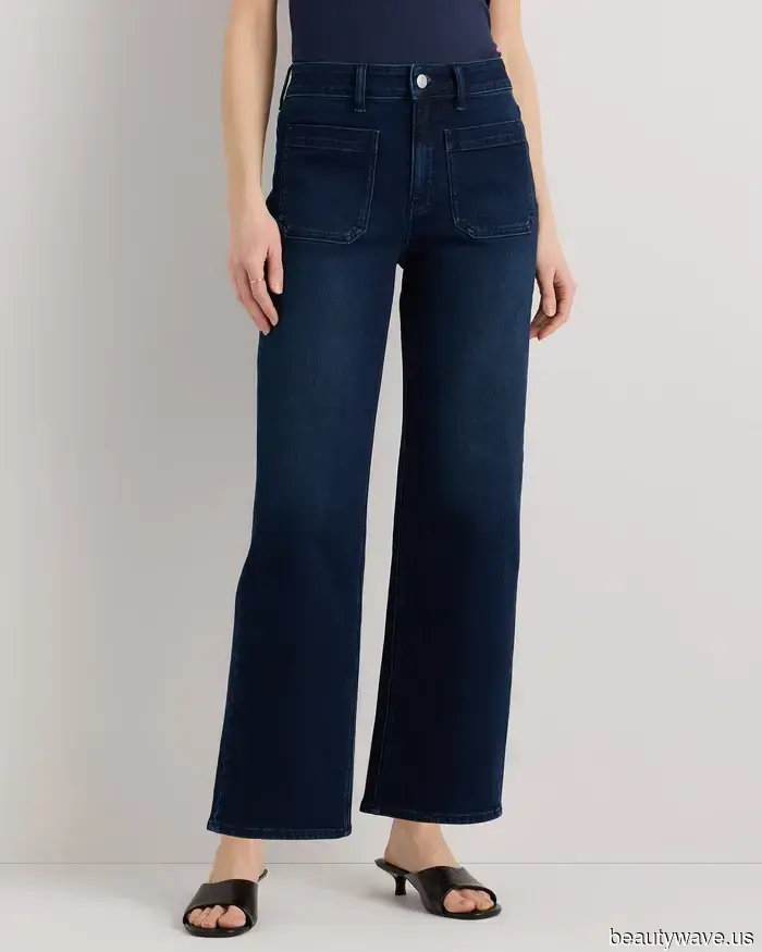 Not Skinny Jeans—Fashion Enthusiasts in Their 40s Are Embracing This Retro Denim Style Paired with Ballet Flats.
